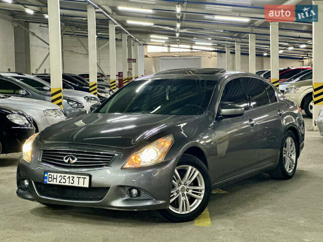 Серый Инфинити Г, объемом двигателя 2.5 л и пробегом 215 тыс. км за 8999 $, фото 1 на Automoto.ua