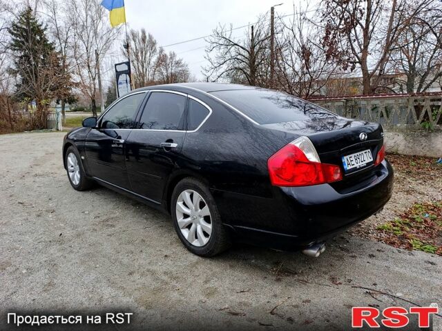 Чорний Інфініті М, об'ємом двигуна 3.5 л та пробігом 200 тис. км за 4499 $, фото 1 на Automoto.ua