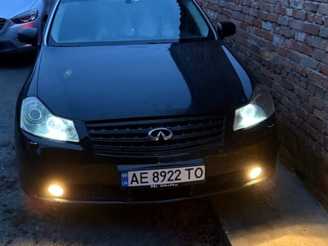 Черный Инфинити M35, объемом двигателя 3.5 л и пробегом 221 тыс. км за 4500 $, фото 1 на Automoto.ua