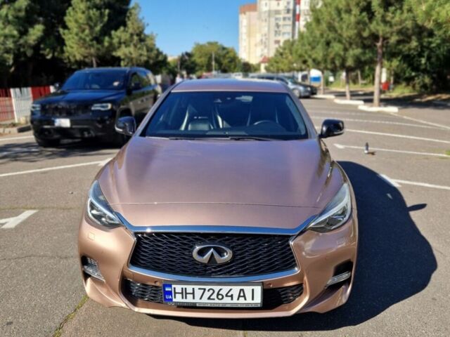 Бежевий Інфініті Q30, об'ємом двигуна 1.99 л та пробігом 37 тис. км за 18300 $, фото 1 на Automoto.ua
