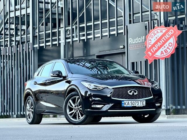 Чорний Інфініті Q30, об'ємом двигуна 1.6 л та пробігом 99 тис. км за 16700 $, фото 1 на Automoto.ua