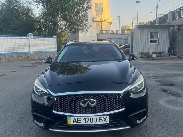 Чорний Інфініті Q30, об'ємом двигуна 1.99 л та пробігом 146 тис. км за 17000 $, фото 1 на Automoto.ua