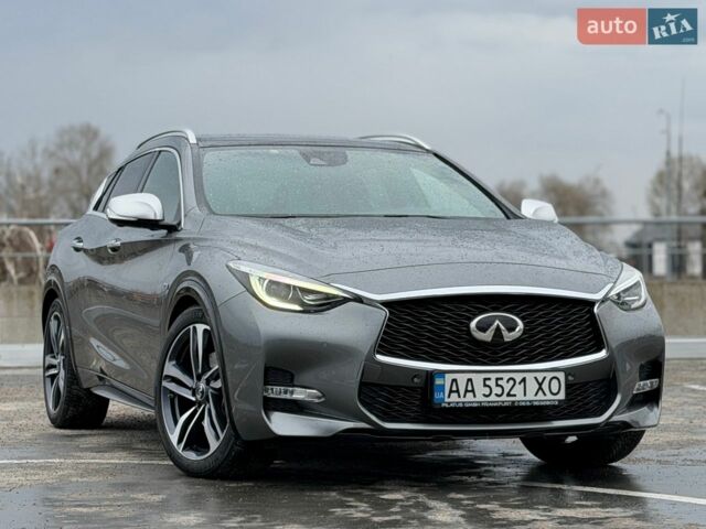 Сірий Інфініті Q30, об'ємом двигуна 1.99 л та пробігом 44 тис. км за 24555 $, фото 1 на Automoto.ua