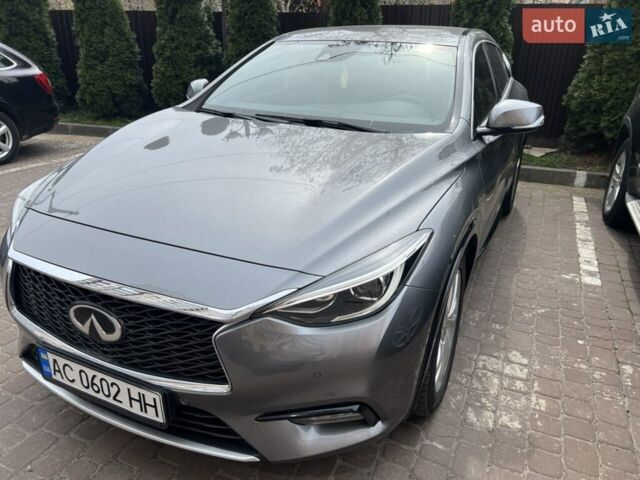 Сірий Інфініті Q30, об'ємом двигуна 2.14 л та пробігом 186 тис. км за 14500 $, фото 1 на Automoto.ua