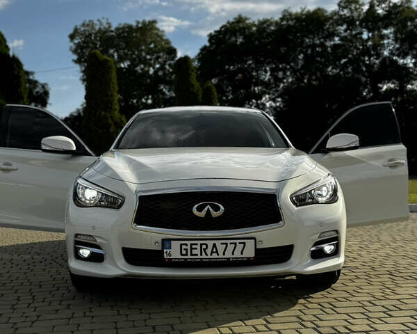 Білий Інфініті Q50, об'ємом двигуна 2.2 л та пробігом 148 тис. км за 16700 $, фото 1 на Automoto.ua