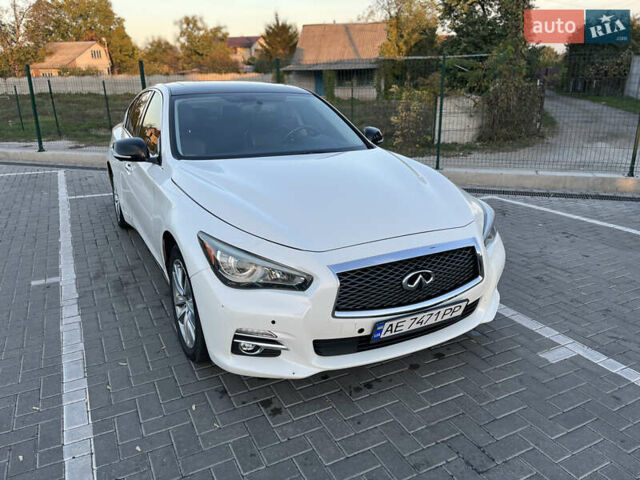 Белый Инфинити Q50, объемом двигателя 1.99 л и пробегом 118 тыс. км за 14500 $, фото 1 на Automoto.ua
