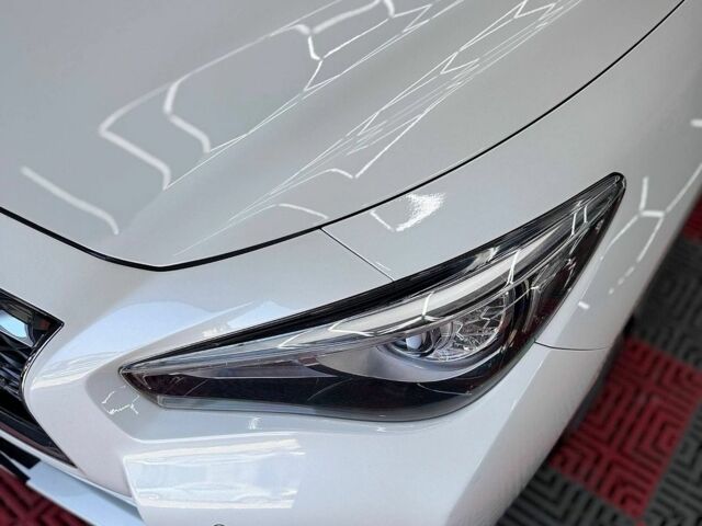 Білий Інфініті Q50, об'ємом двигуна 2.14 л та пробігом 178 тис. км за 13999 $, фото 1 на Automoto.ua