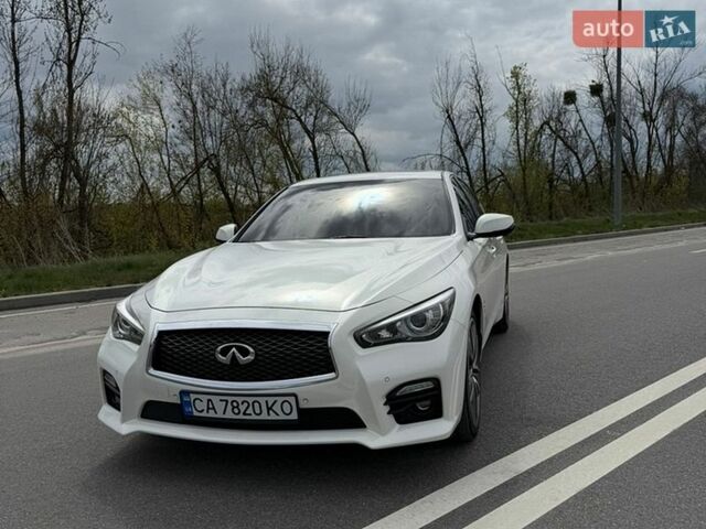 Белый Инфинити Q50, объемом двигателя 2.14 л и пробегом 145 тыс. км за 14700 $, фото 1 на Automoto.ua