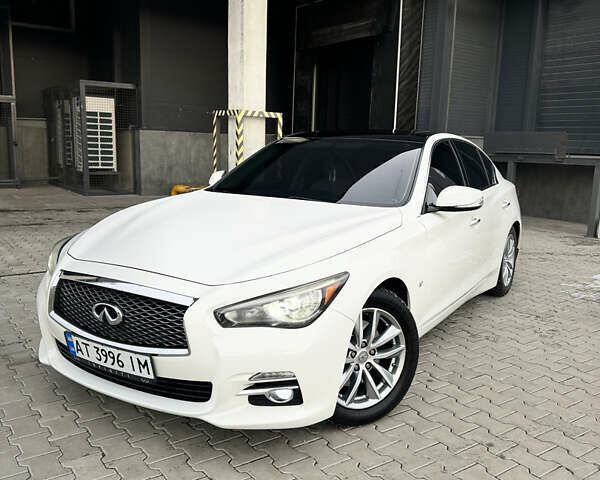 Білий Інфініті Q50, об'ємом двигуна 3.7 л та пробігом 222 тис. км за 14900 $, фото 1 на Automoto.ua