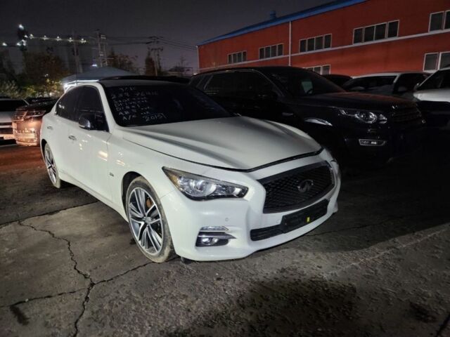 Белый Инфинити Q50, объемом двигателя 2.2 л и пробегом 109 тыс. км за 11500 $, фото 1 на Automoto.ua