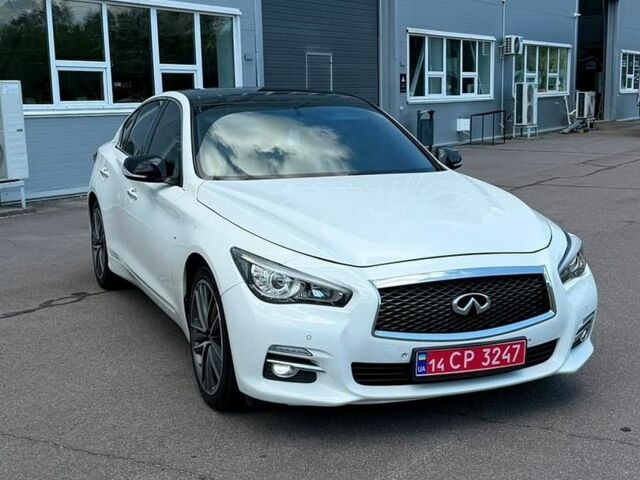 Белый Инфинити Q50, объемом двигателя 2.2 л и пробегом 158 тыс. км за 13999 $, фото 1 на Automoto.ua