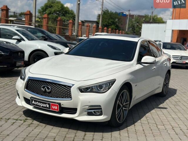 Белый Инфинити Q50, объемом двигателя 2.2 л и пробегом 147 тыс. км за 15190 $, фото 1 на Automoto.ua