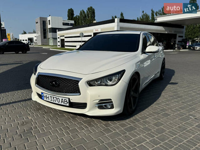 Білий Інфініті Q50, об'ємом двигуна 2.14 л та пробігом 157 тис. км за 15900 $, фото 1 на Automoto.ua