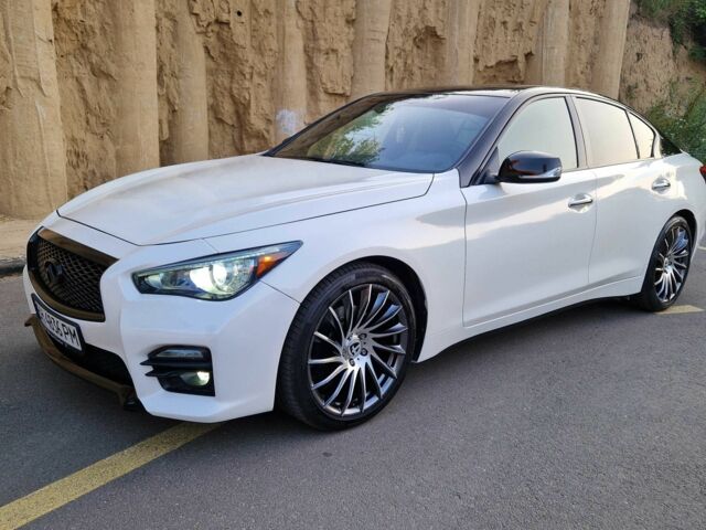 Білий Інфініті Q50, об'ємом двигуна 3 л та пробігом 77 тис. км за 16717 $, фото 1 на Automoto.ua