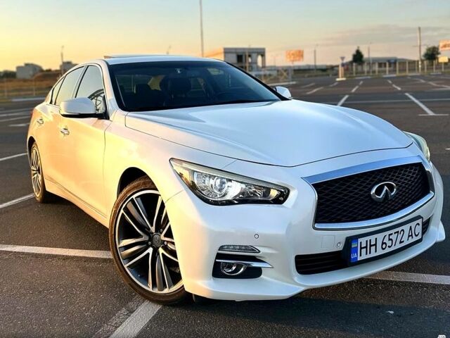 Білий Інфініті Q50, об'ємом двигуна 2.1 л та пробігом 186 тис. км за 15500 $, фото 1 на Automoto.ua