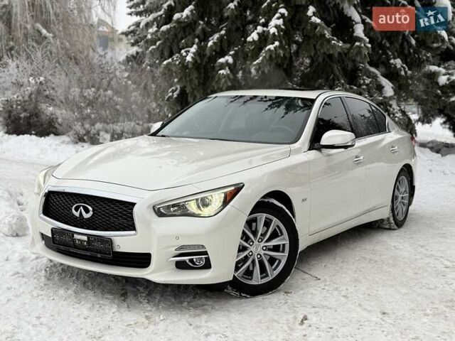 Білий Інфініті Q50, об'ємом двигуна 1.99 л та пробігом 122 тис. км за 12250 $, фото 1 на Automoto.ua