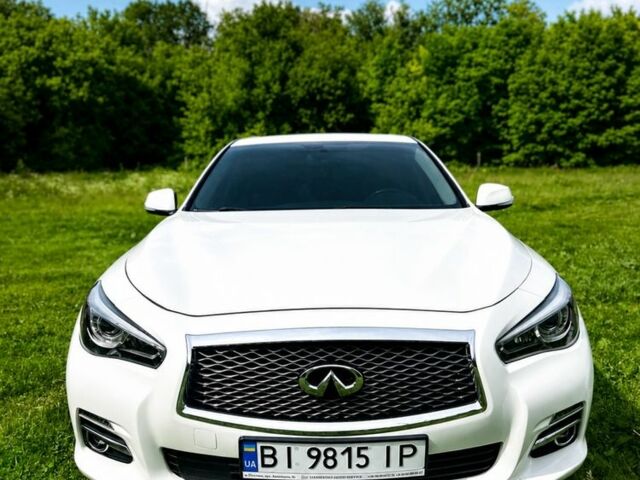 Білий Інфініті Q50, об'ємом двигуна 3 л та пробігом 145 тис. км за 13400 $, фото 1 на Automoto.ua