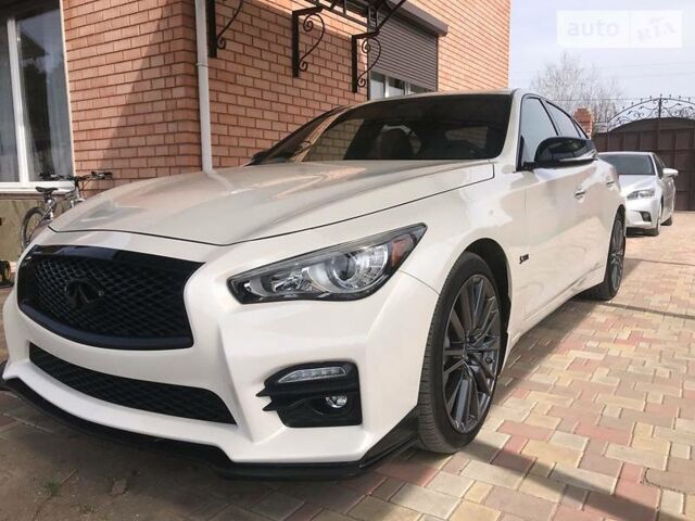 Білий Інфініті Q50, об'ємом двигуна 3 л та пробігом 60 тис. км за 29500 $, фото 1 на Automoto.ua