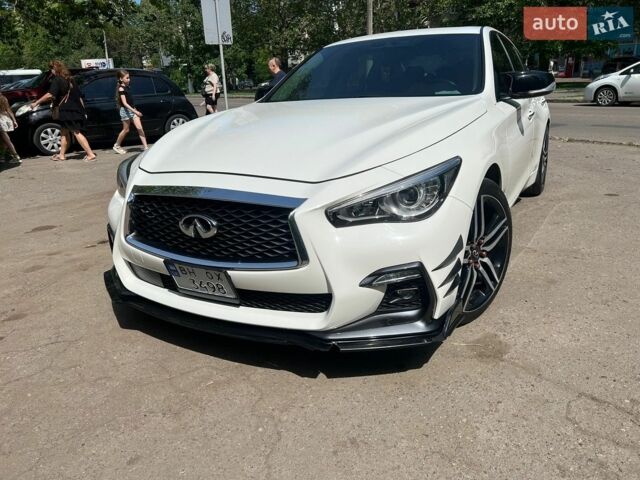 Білий Інфініті Q50, об'ємом двигуна 3 л та пробігом 56 тис. км за 16000 $, фото 1 на Automoto.ua