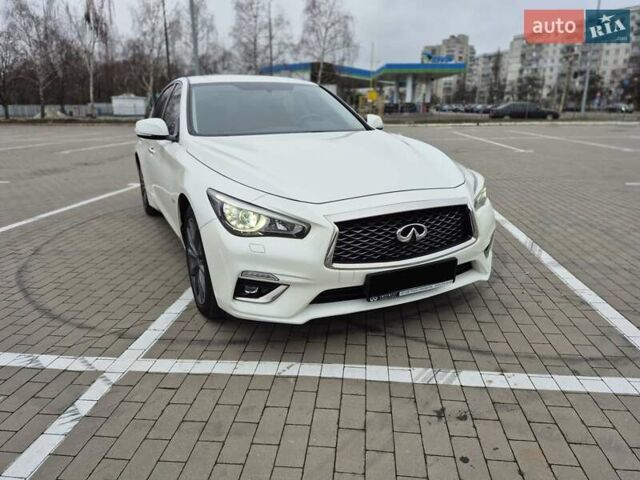 Білий Інфініті Q50, об'ємом двигуна 1.99 л та пробігом 151 тис. км за 15900 $, фото 1 на Automoto.ua