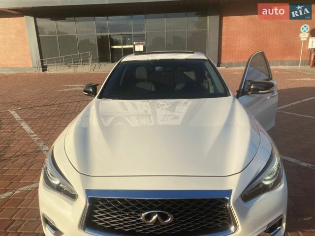 Білий Інфініті Q50, об'ємом двигуна 3 л та пробігом 114 тис. км за 16800 $, фото 1 на Automoto.ua