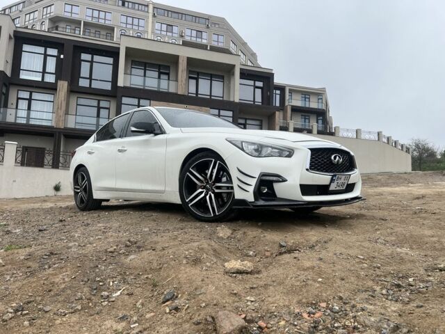 Білий Інфініті Q50, об'ємом двигуна 3 л та пробігом 55 тис. км за 15000 $, фото 1 на Automoto.ua