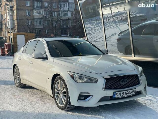 Білий Інфініті Q50, об'ємом двигуна 3 л та пробігом 125 тис. км за 19700 $, фото 1 на Automoto.ua