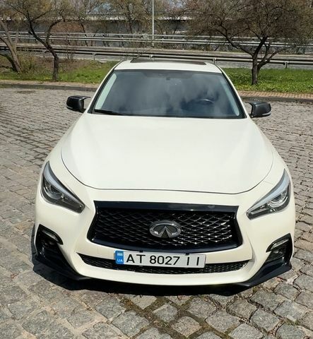 Білий Інфініті Q50, об'ємом двигуна 3 л та пробігом 113 тис. км за 18000 $, фото 1 на Automoto.ua
