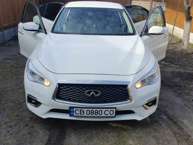 Білий Інфініті Q50, об'ємом двигуна 2 л та пробігом 147 тис. км за 24200 $, фото 1 на Automoto.ua