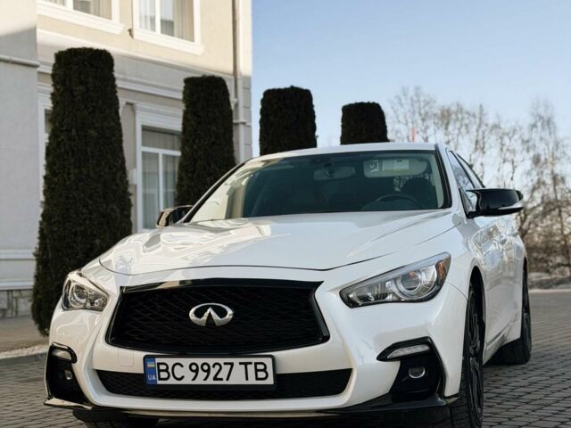 Білий Інфініті Q50, об'ємом двигуна 3 л та пробігом 130 тис. км за 16900 $, фото 1 на Automoto.ua
