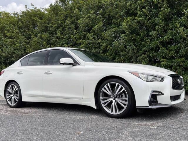 Білий Інфініті Q50, об'ємом двигуна 3 л та пробігом 37 тис. км за 12000 $, фото 1 на Automoto.ua