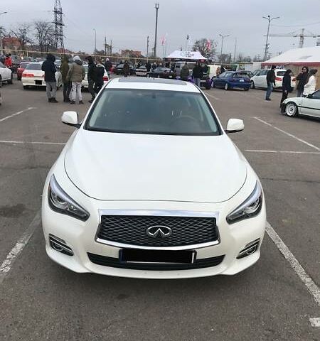 Білий Інфініті Q50, об'ємом двигуна 2 л та пробігом 17 тис. км за 25500 $, фото 1 на Automoto.ua