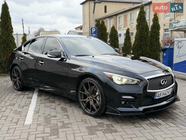 Чорний Інфініті Q50, об'ємом двигуна 3.5 л та пробігом 261 тис. км за 14300 $, фото 1 на Automoto.ua