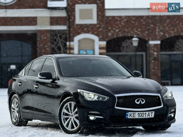 Чорний Інфініті Q50, об'ємом двигуна 2.2 л та пробігом 225 тис. км за 13700 $, фото 1 на Automoto.ua