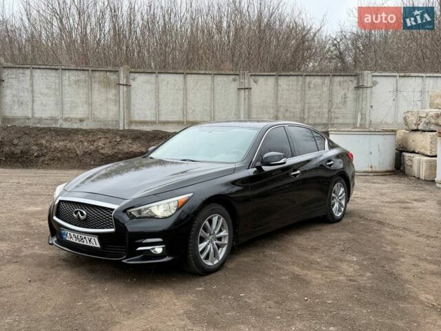 Чорний Інфініті Q50, об'ємом двигуна 1.99 л та пробігом 179 тис. км за 11500 $, фото 1 на Automoto.ua