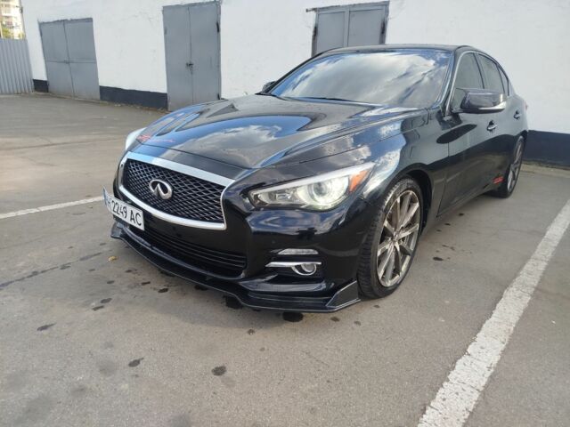 Черный Инфинити Q50, объемом двигателя 3 л и пробегом 50 тыс. км за 14000 $, фото 1 на Automoto.ua