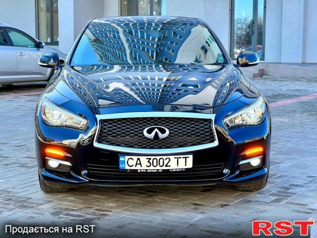Черный Инфинити Q50, объемом двигателя 3 л и пробегом 177 тыс. км за 14999 $, фото 1 на Automoto.ua