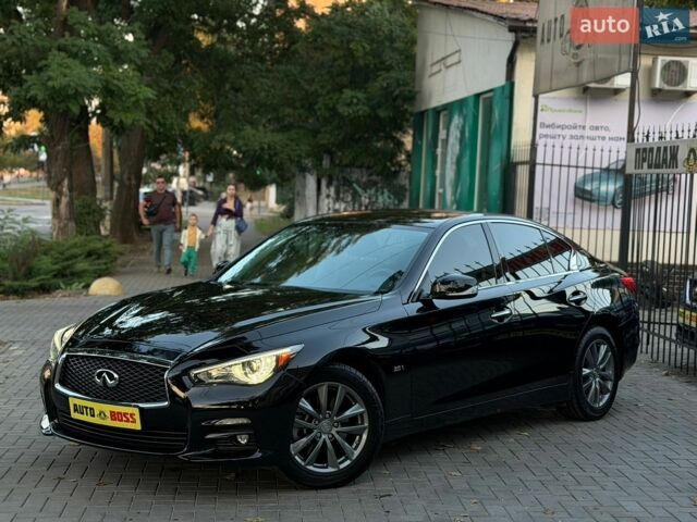 Черный Инфинити Q50, объемом двигателя 3 л и пробегом 146 тыс. км за 14999 $, фото 1 на Automoto.ua