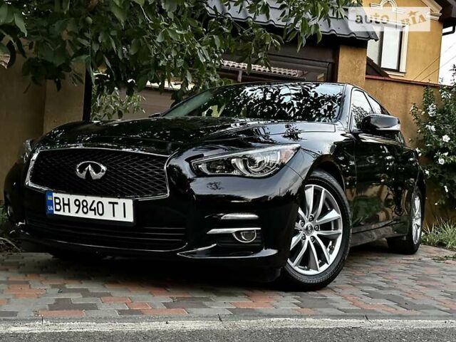 Чорний Інфініті Q50, об'ємом двигуна 3 л та пробігом 132 тис. км за 15999 $, фото 1 на Automoto.ua