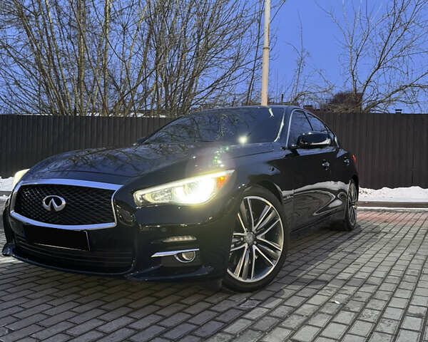 Чорний Інфініті Q50, об'ємом двигуна 3 л та пробігом 122 тис. км за 14200 $, фото 1 на Automoto.ua