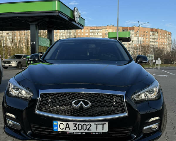 Черный Инфинити Q50, объемом двигателя 3 л и пробегом 175 тыс. км за 13700 $, фото 1 на Automoto.ua