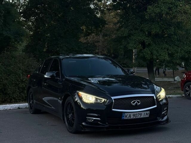 Черный Инфинити Q50, объемом двигателя 3 л и пробегом 146 тыс. км за 12900 $, фото 1 на Automoto.ua