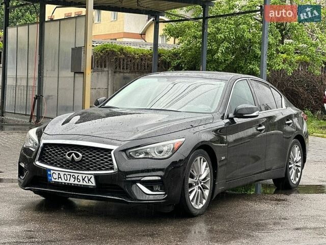 Черный Инфинити Q50, объемом двигателя 3 л и пробегом 97 тыс. км за 16500 $, фото 1 на Automoto.ua