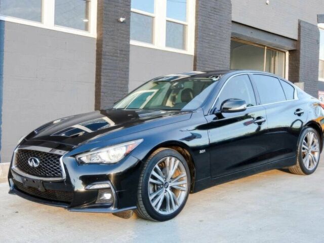 Чорний Інфініті Q50, об'ємом двигуна 3 л та пробігом 45 тис. км за 6500 $, фото 1 на Automoto.ua