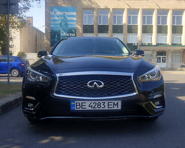 Чорний Інфініті Q50, об'ємом двигуна 3 л та пробігом 60 тис. км за 21000 $, фото 1 на Automoto.ua