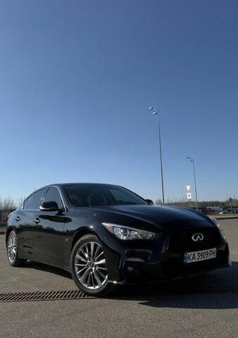 Черный Инфинити Q50, объемом двигателя 3 л и пробегом 72 тыс. км за 16500 $, фото 1 на Automoto.ua