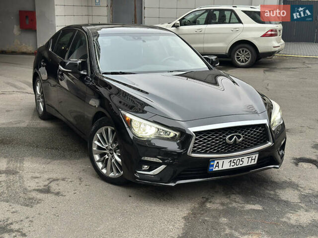 Черный Инфинити Q50, объемом двигателя 3 л и пробегом 110 тыс. км за 18500 $, фото 1 на Automoto.ua
