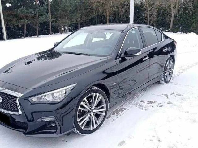 Чорний Інфініті Q50, об'ємом двигуна 2 л та пробігом 52 тис. км за 10500 $, фото 1 на Automoto.ua