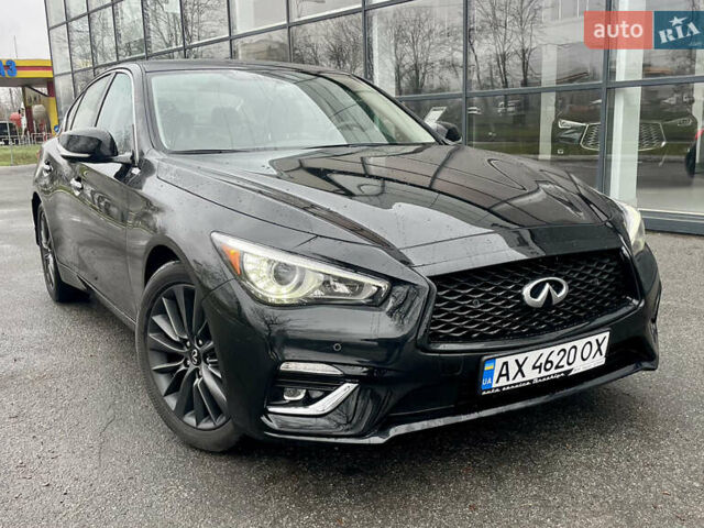 Черный Инфинити Q50, объемом двигателя 3 л и пробегом 21 тыс. км за 23500 $, фото 1 на Automoto.ua