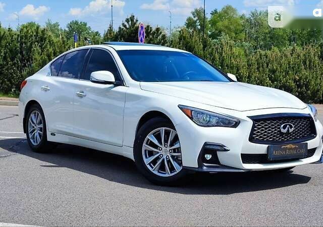 Инфинити Q50, объемом двигателя 2 л и пробегом 132 тыс. км за 14999 $, фото 1 на Automoto.ua